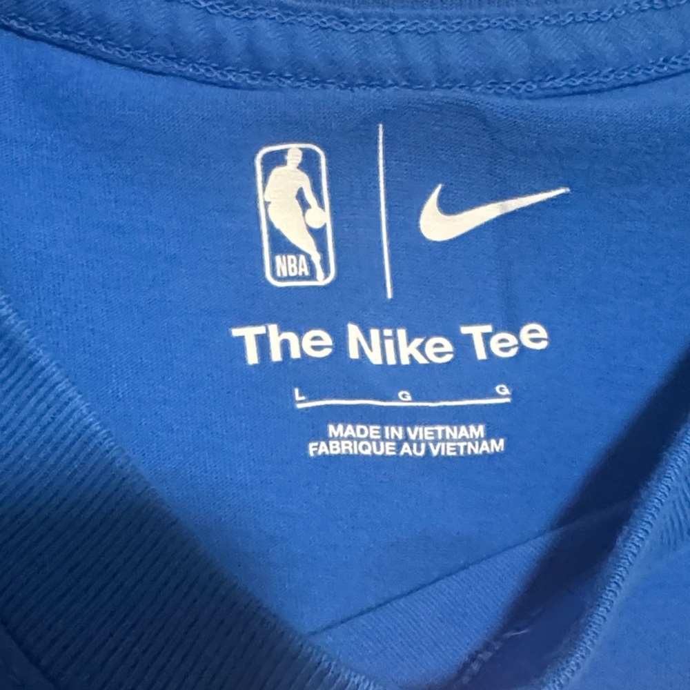 Nike Blue Thunder Graphic Tee - Picture 2 of 3